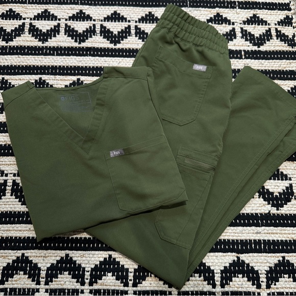 Figs Tops - Figs set limited edition, dark olive